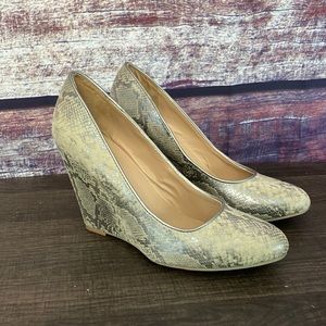 Banana Republic Reptile print wedges